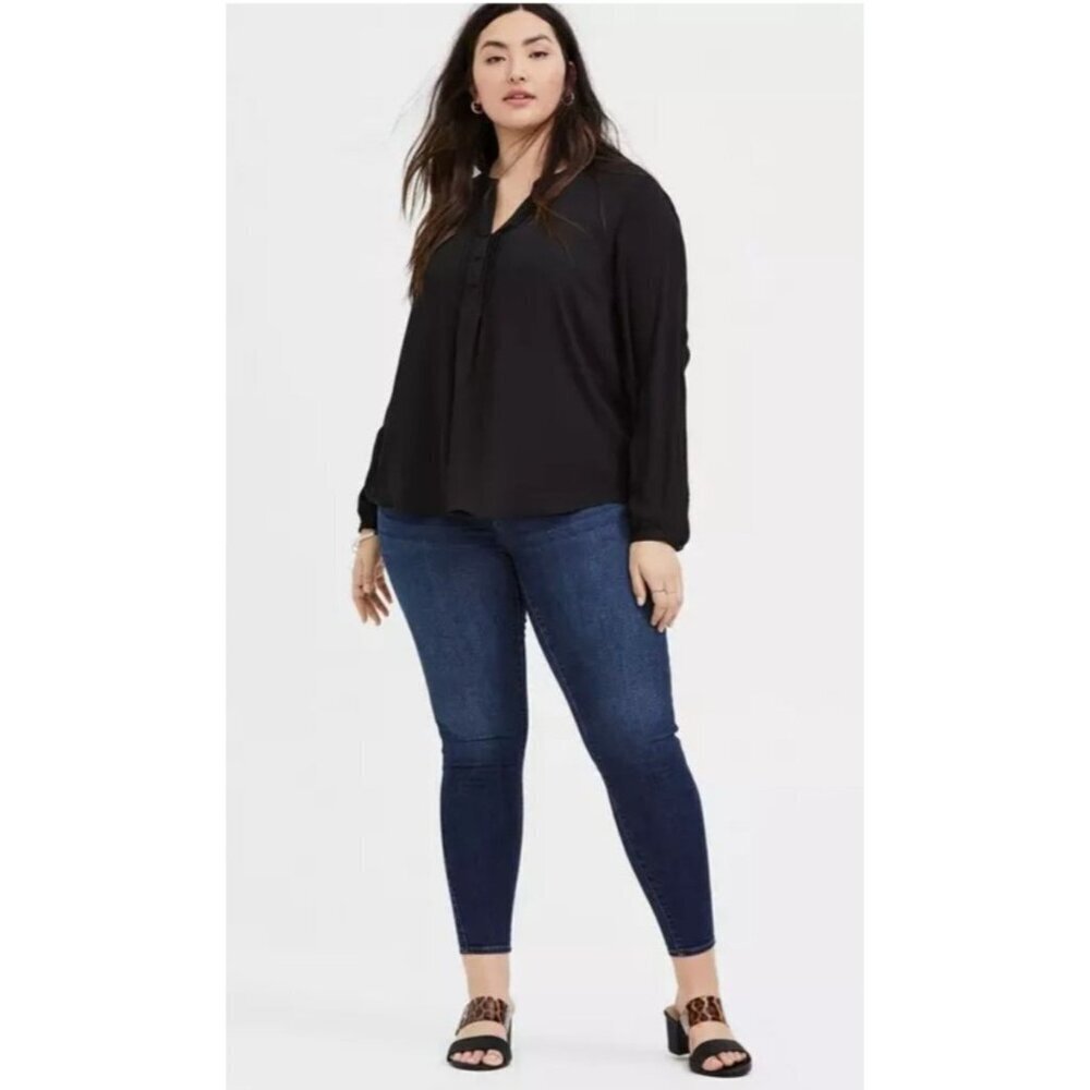 New Torrid Georgette Pintuck Button-Front Flowy Lightweight Blouse Black Size 6